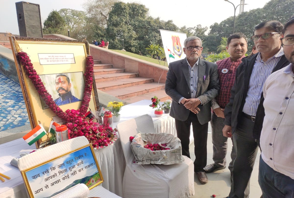 Delhi Violence Demand for death of Delhi Police jawan on the road, the name of Shahid Ratanlal Marg