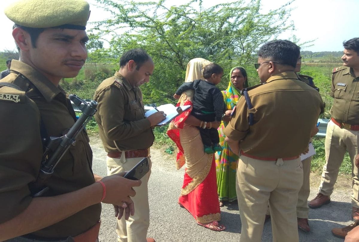 looted at gunpoint in mainpuri