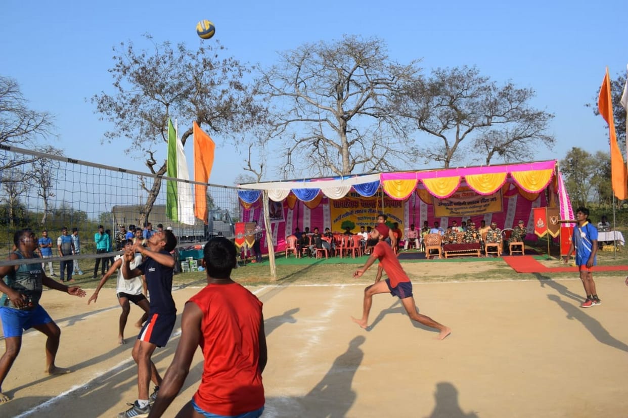 Salarpur defeated Gangapur in volleyball