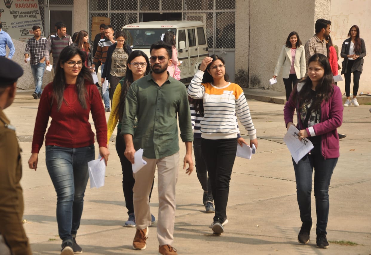 2277 mbbs docter given written exam