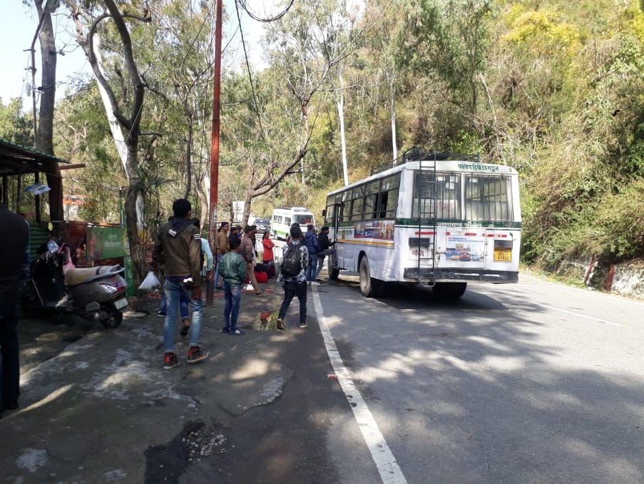 Fire broke out in uttarakhand Roadways Bus Engine on dehradun Mussoorie Road