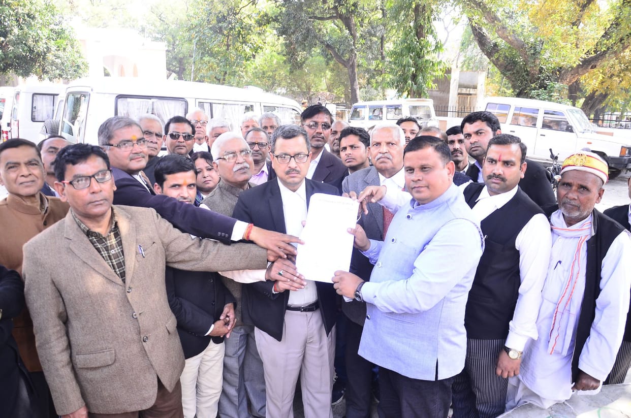 Lawyers protest