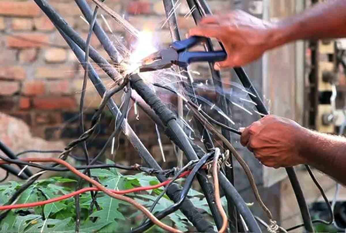 492 teams caught electricity theft at 2122 places across Haryana