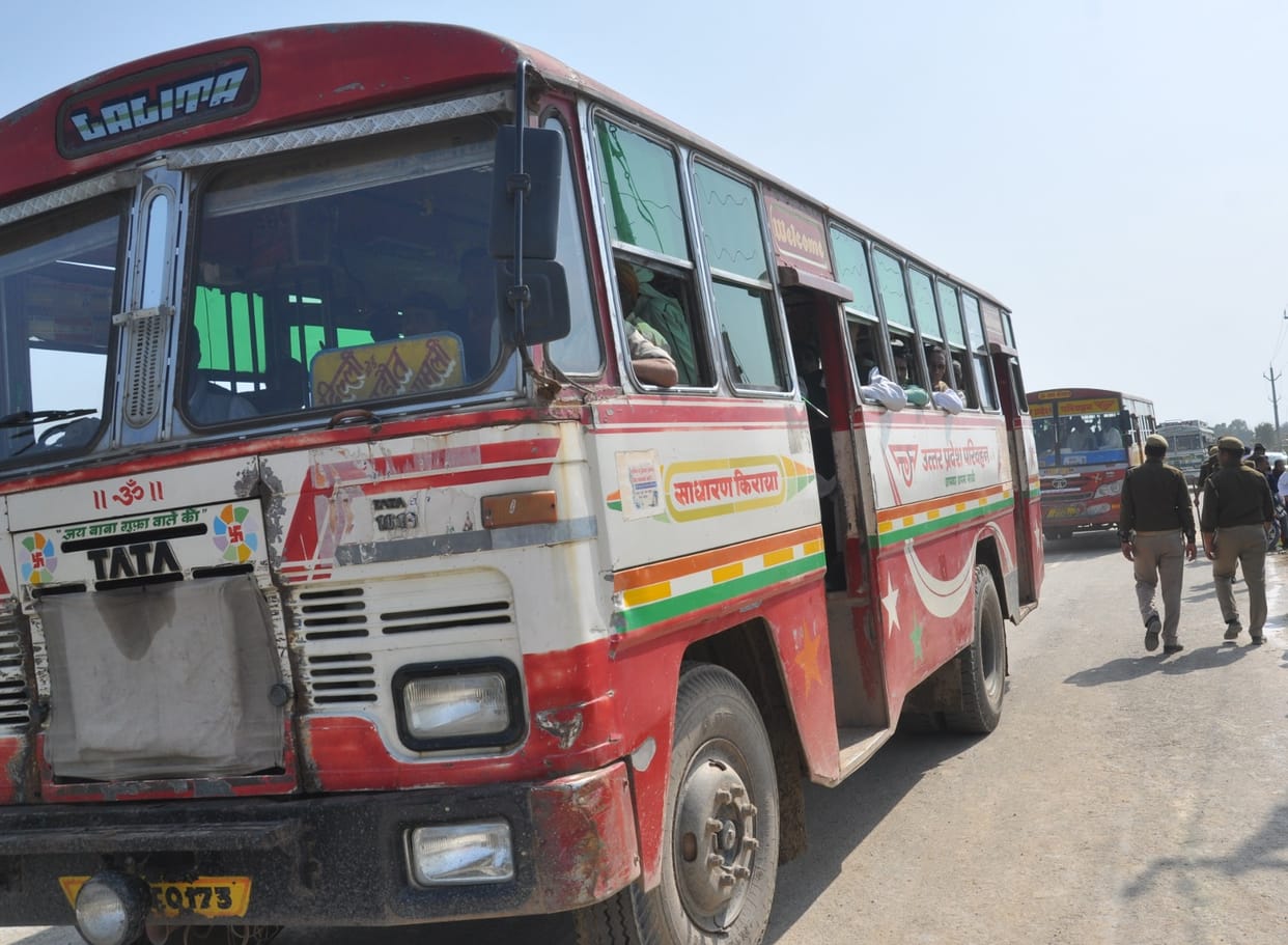 Private buses went to the Chief Minister's meeting, problems of riders increased