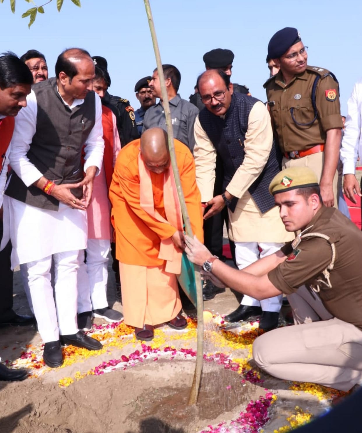 CM planted a tree of Rudraksha in the police office