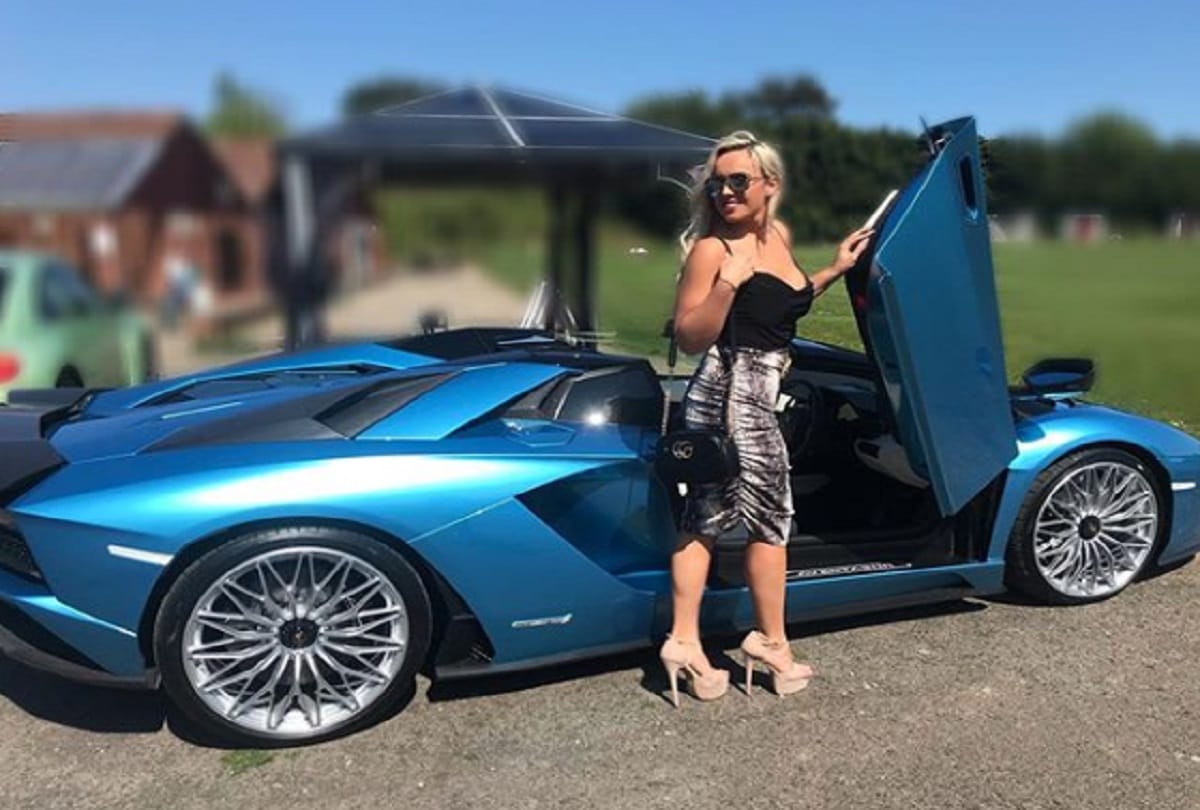 Woman dumped by fiance for obesity becomes Miss Great Britain 2020 Jen Atkin
