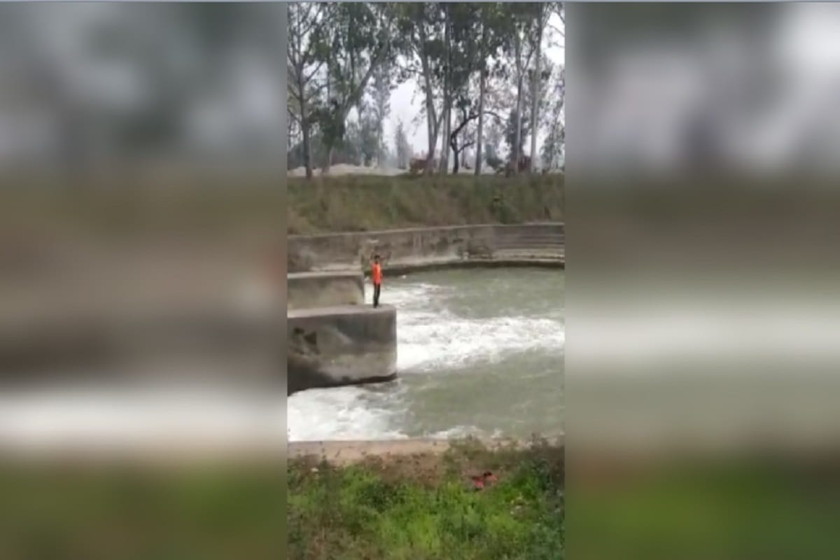 A boy death during jumped into the canal to make Tik Tok Video at Muzaffarnagar of Uttar Pradesh