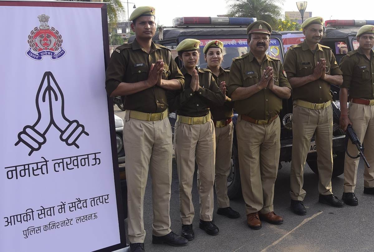 namaste lucknow campaign launched by police commissioner in lucknow