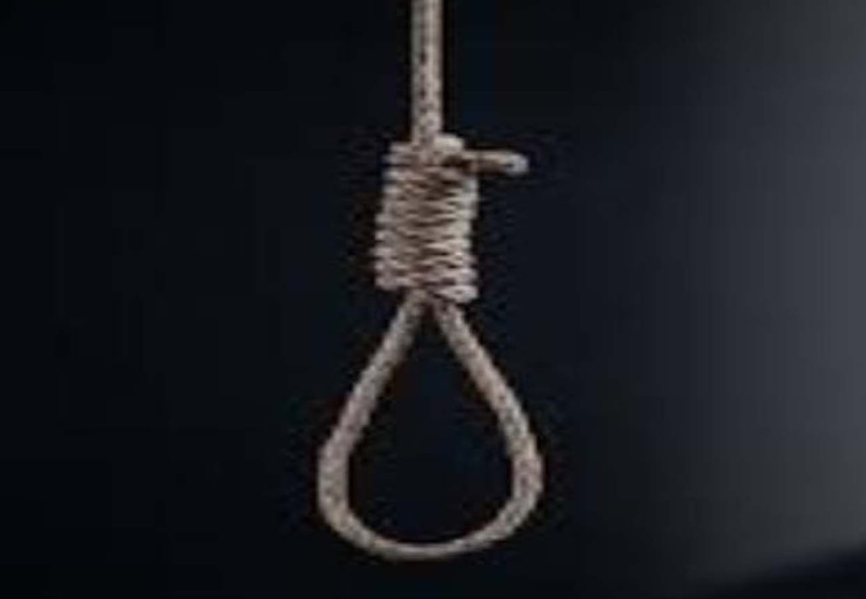 Female soldier hanged himself to death in hardoi