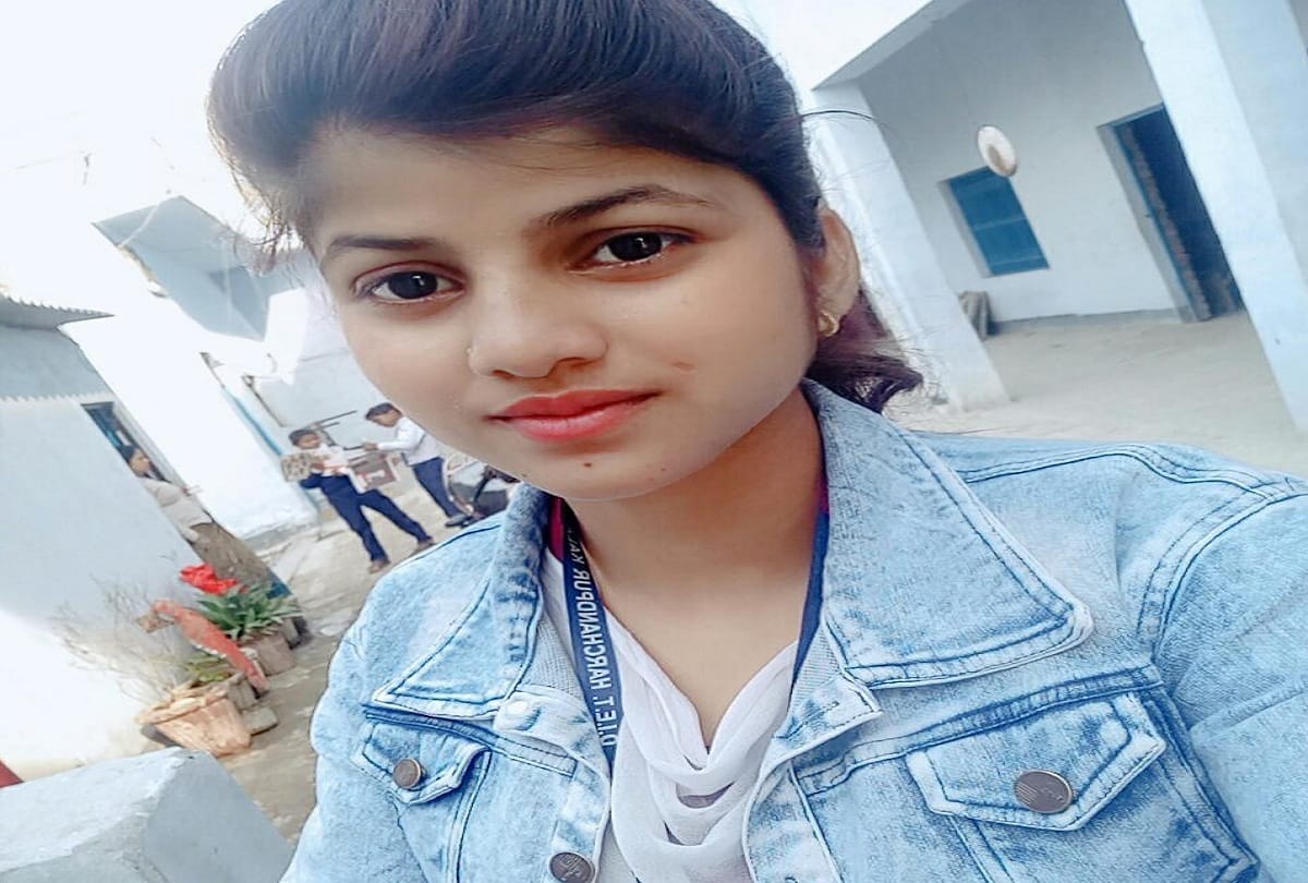 UP police recruitment exam Antima singh doing top