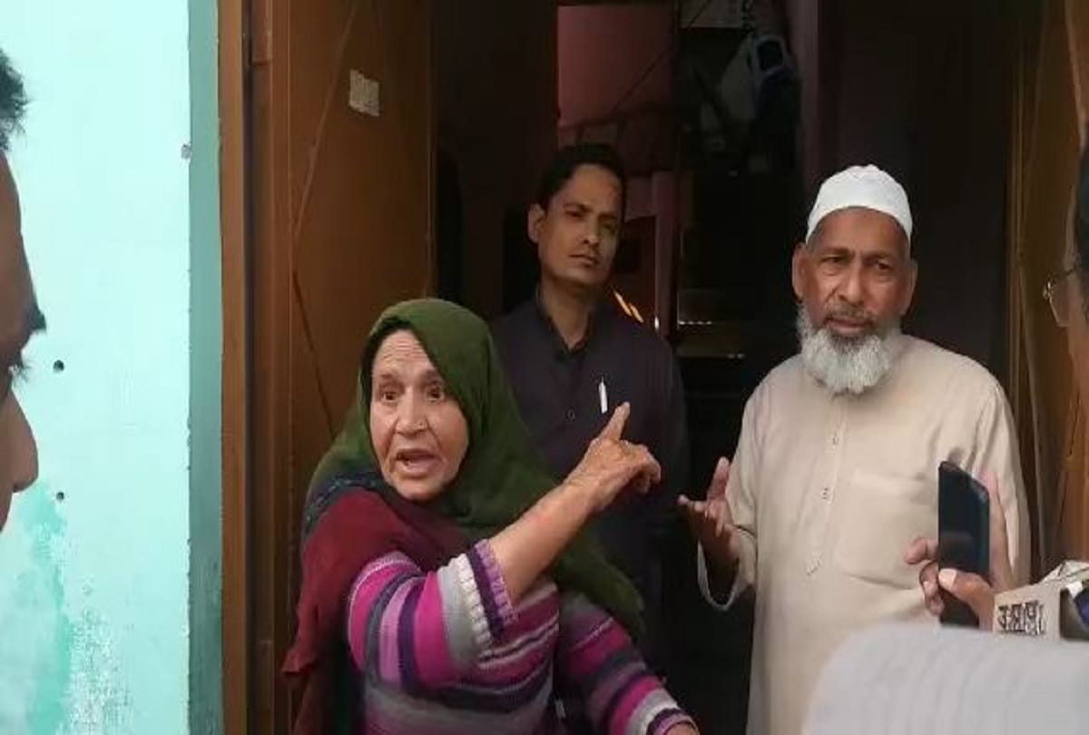 Aligarh Women in CAA NRC NPR protest discloses truth before police