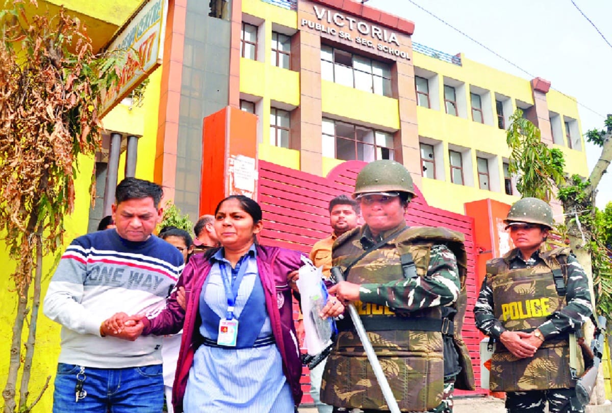 students gave 12th board physics exam in violence-hit areas of north-east Delhi