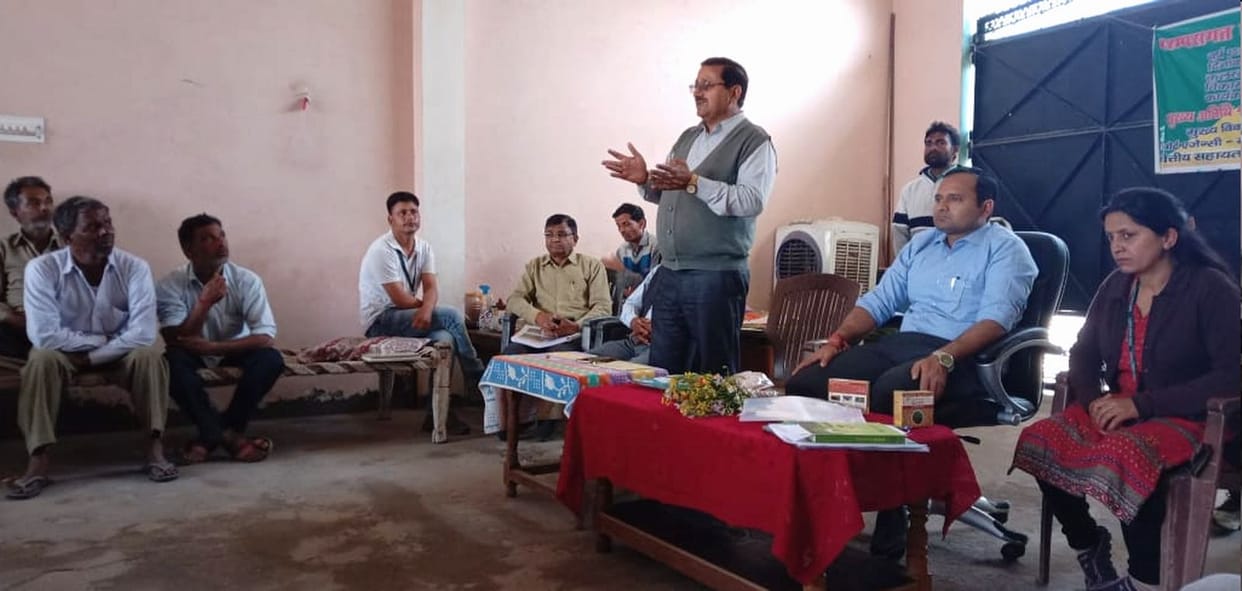 Explained the method of preparing organic manure from cow dung and cow urine