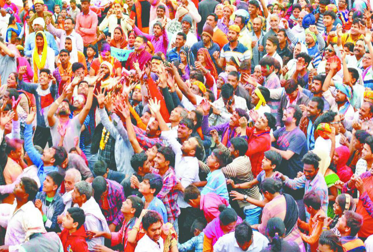 Laddu Holi 2020 Celebrate In Barsana