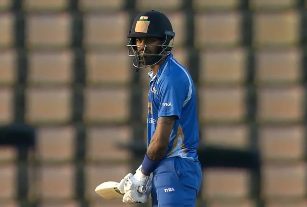hardik pandya continue with his brilliant form in DY Patil t20 tournament shikhar dhawan also score