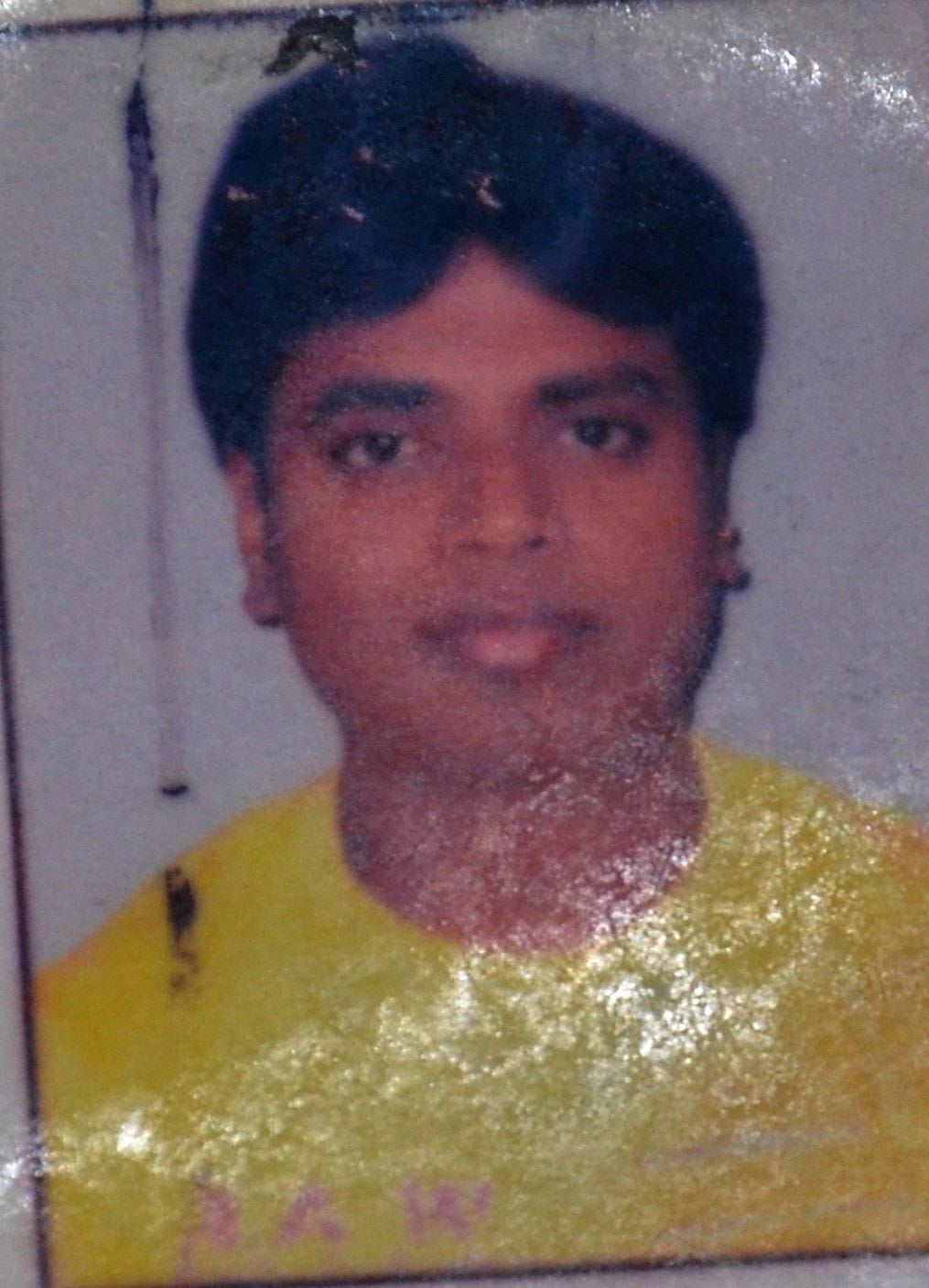 Doctor's servent commited suicide in his owners flat.