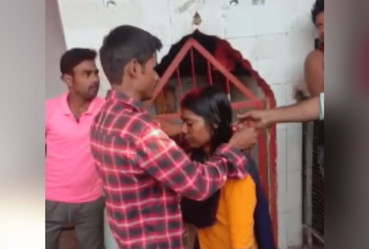 man marries with two lovers after dispute, viral video prayagraj Absconding