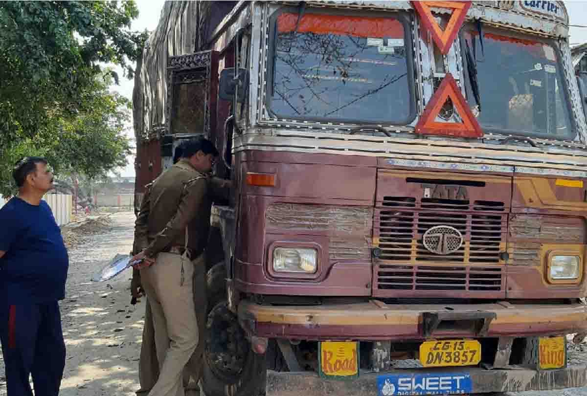 truck driver dead body found in farrukhabad
