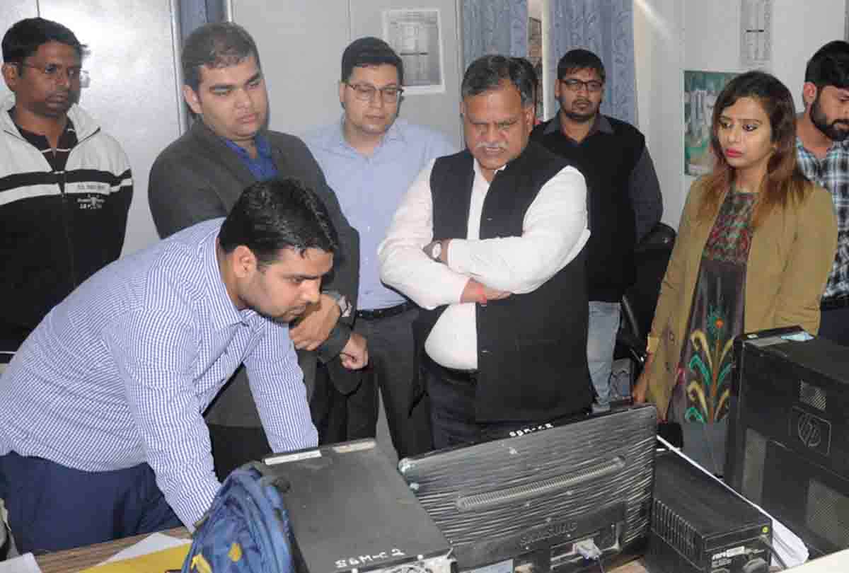 Disclosed in front of Principal Secretary, 25 thousand toilets not built even after payment