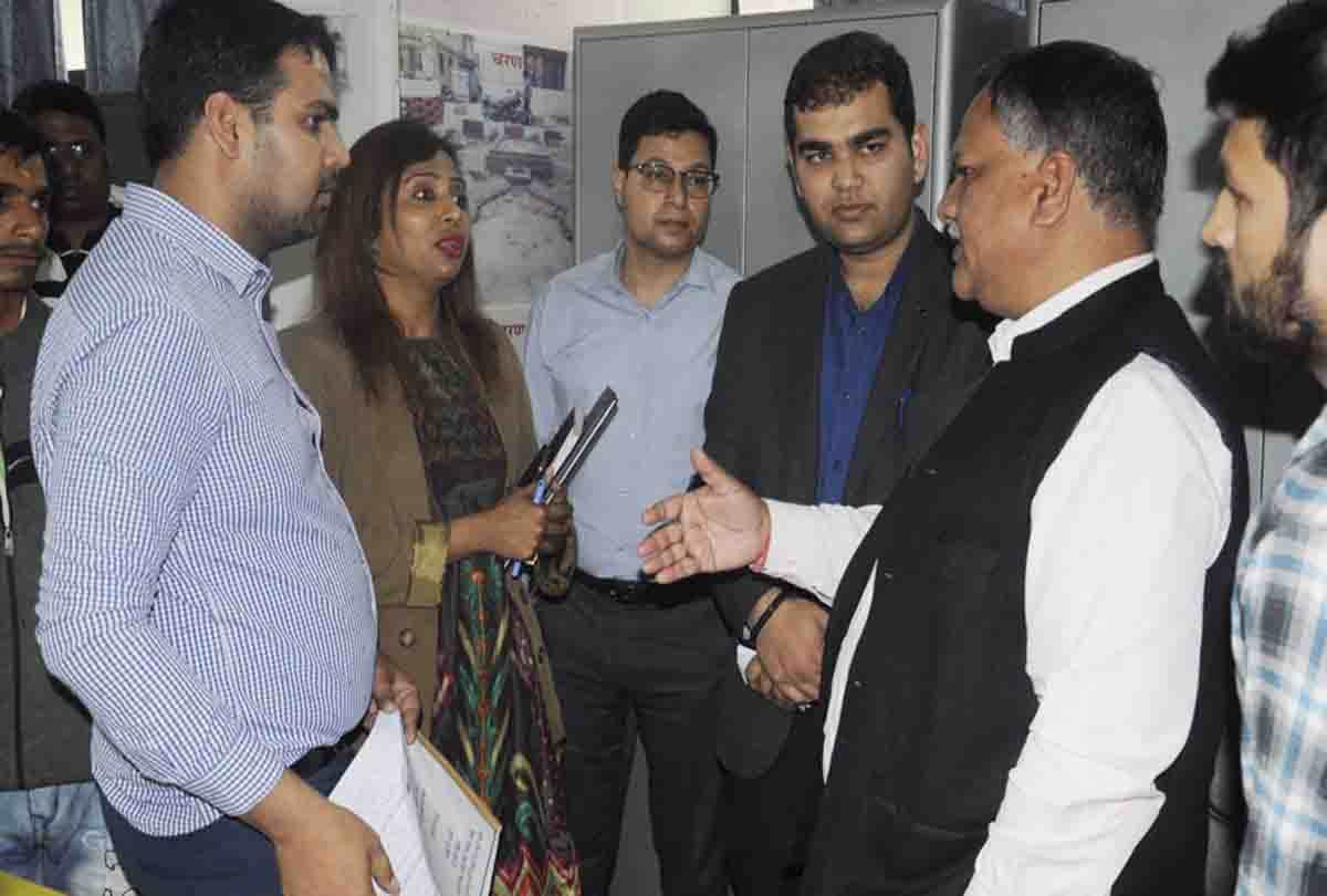 Disclosed in front of Principal Secretary, 25 thousand toilets not built even after payment