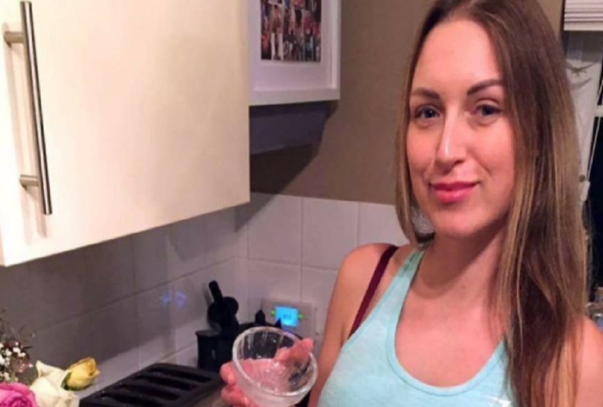 International Womens day 2020 Tracy Kiss single mother takes loan to look beautiful