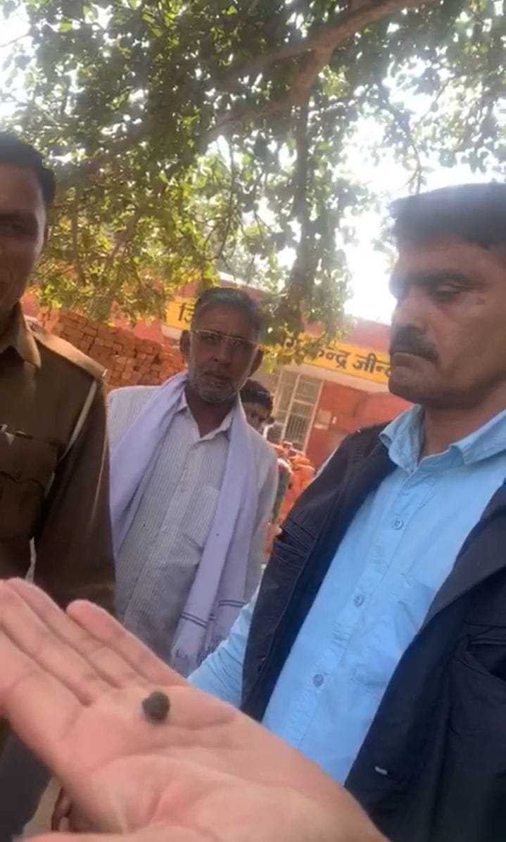caught man selling sulfa in civil hospital