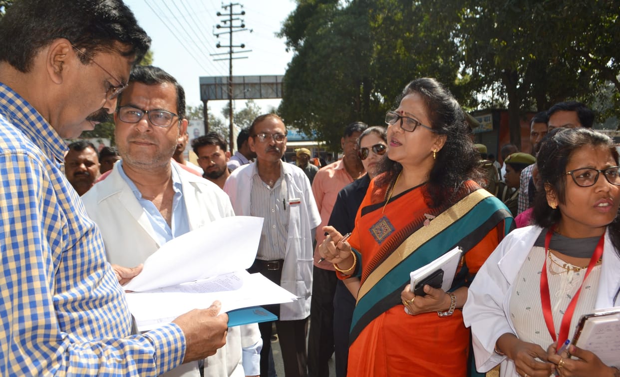 Illegal recovery in district joint hospital in the name of delivery
