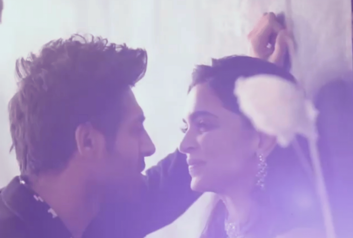 deepika padukone and kartik aaryan video during photoshoot