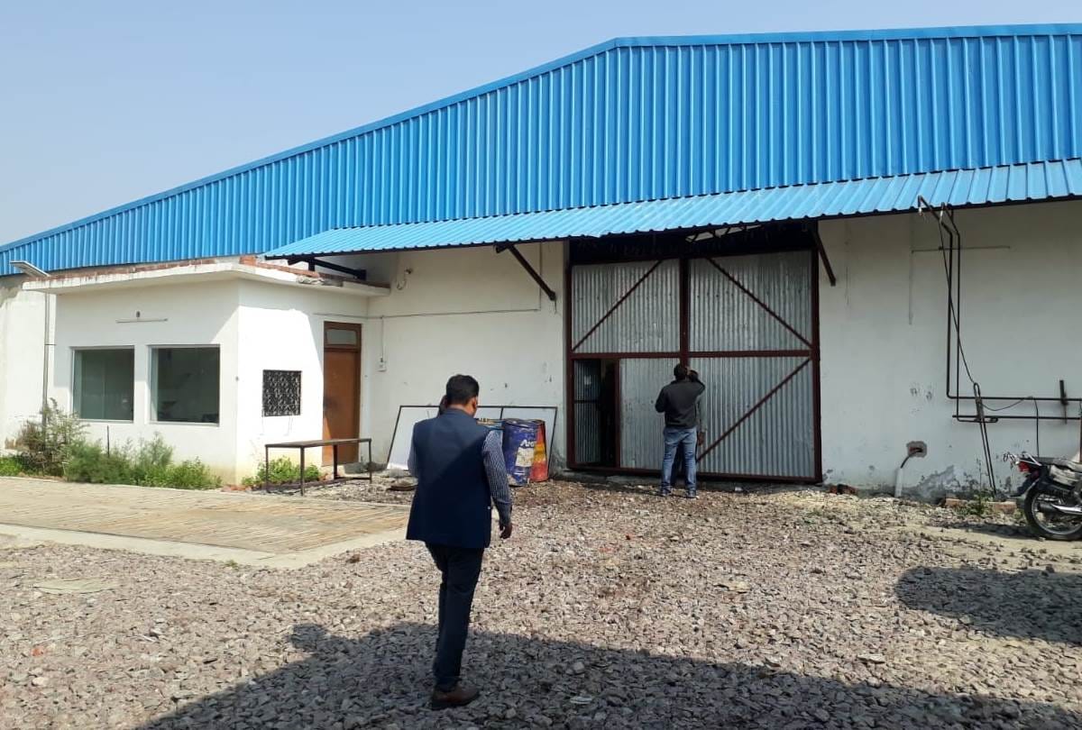 250 factories closed in district even after permission