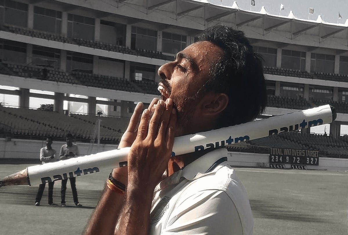 jaydev unadkat breaks 21 year old record of Dodda Ganesh of taking most wickets in ranji season