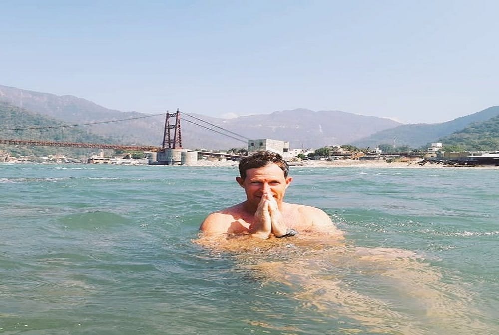 Jonty Rhodes takes a dip in Holy Ganga river, talks about spiritual benefits