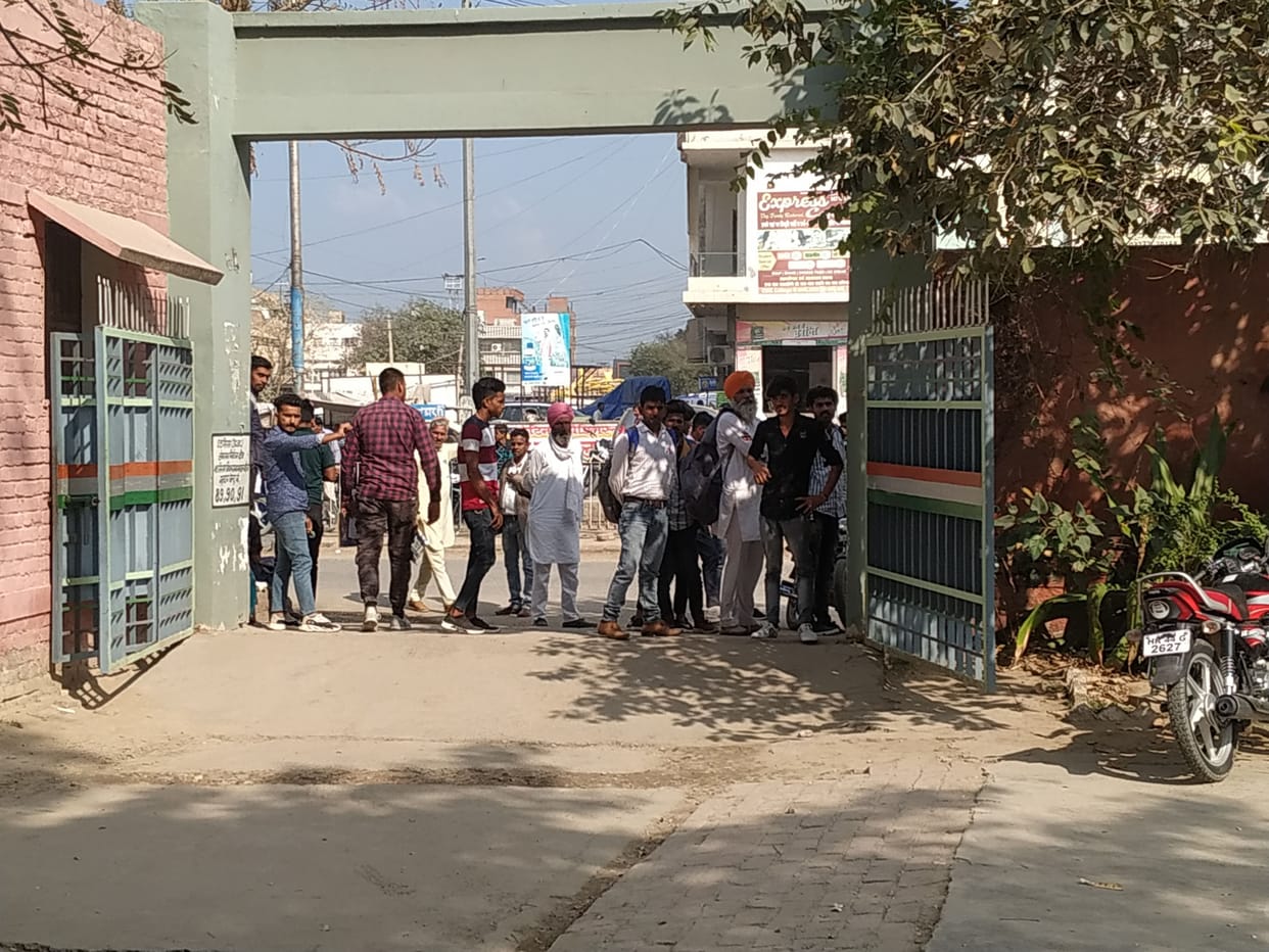 relatives reached to take exam instead of student