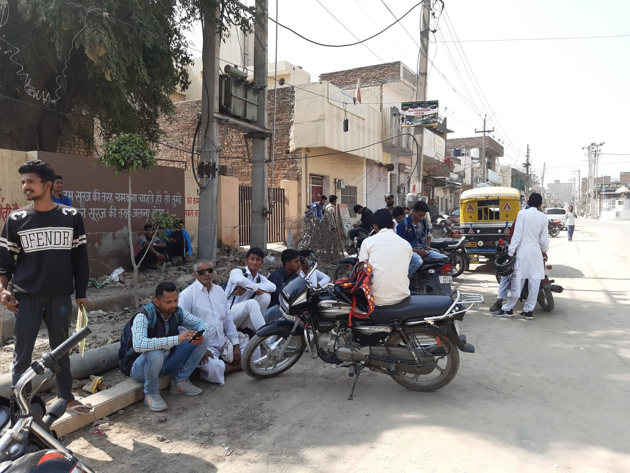 board exam,Many of the examinees who reached without the identity card, sat after checking with QR code, fatehabad