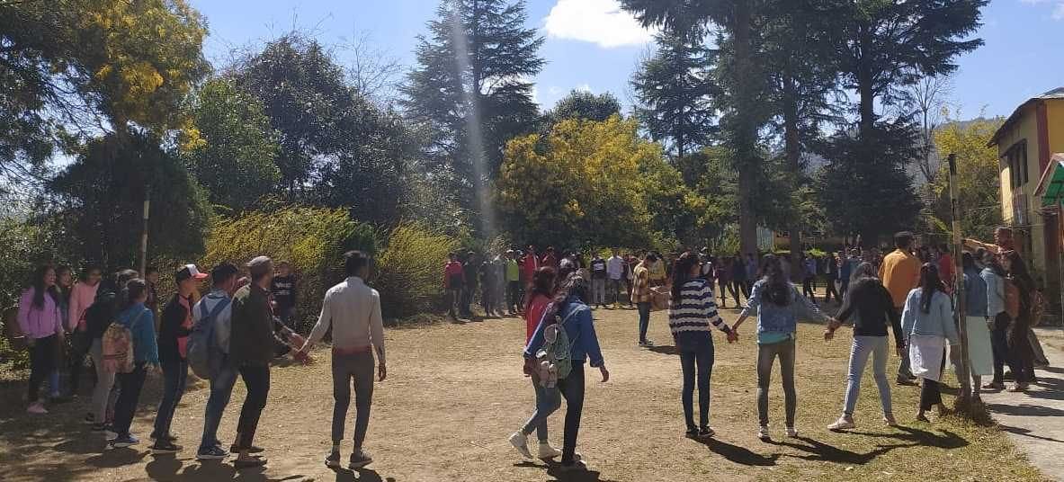 Holi in Lohaghat