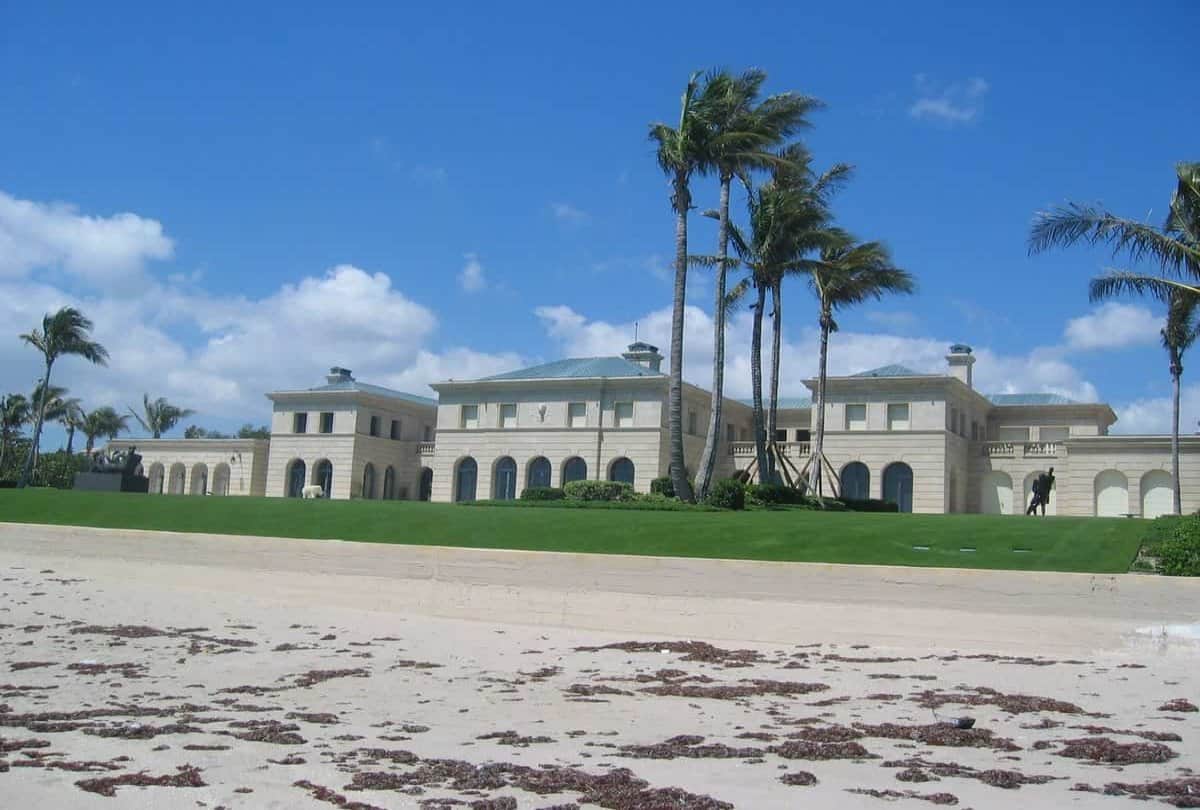 top 10 biggest houses in the world know more details