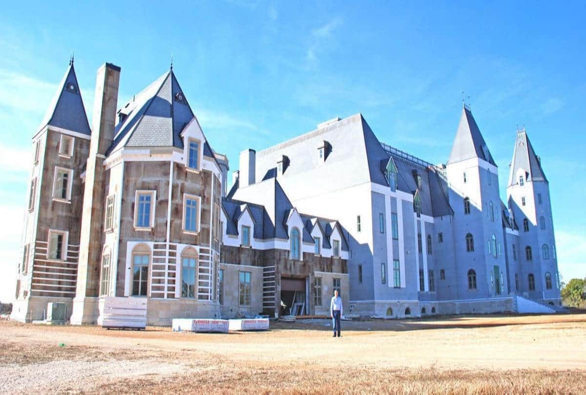 top 10 biggest houses in the world know more details