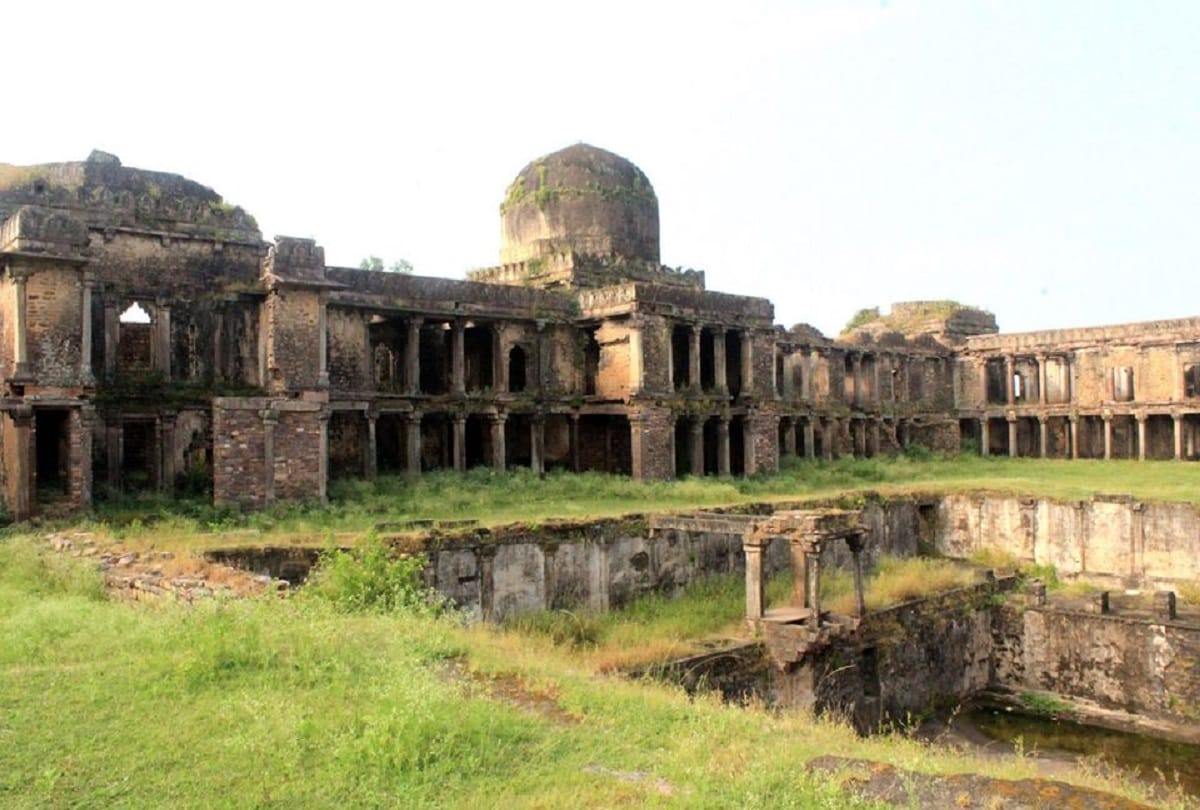 interesting facts about raisen fort bhopal and puranmal singh history