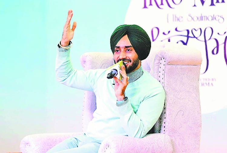 Sufi Singer Satinder Sartaj Statement on Social Media in Talk Show