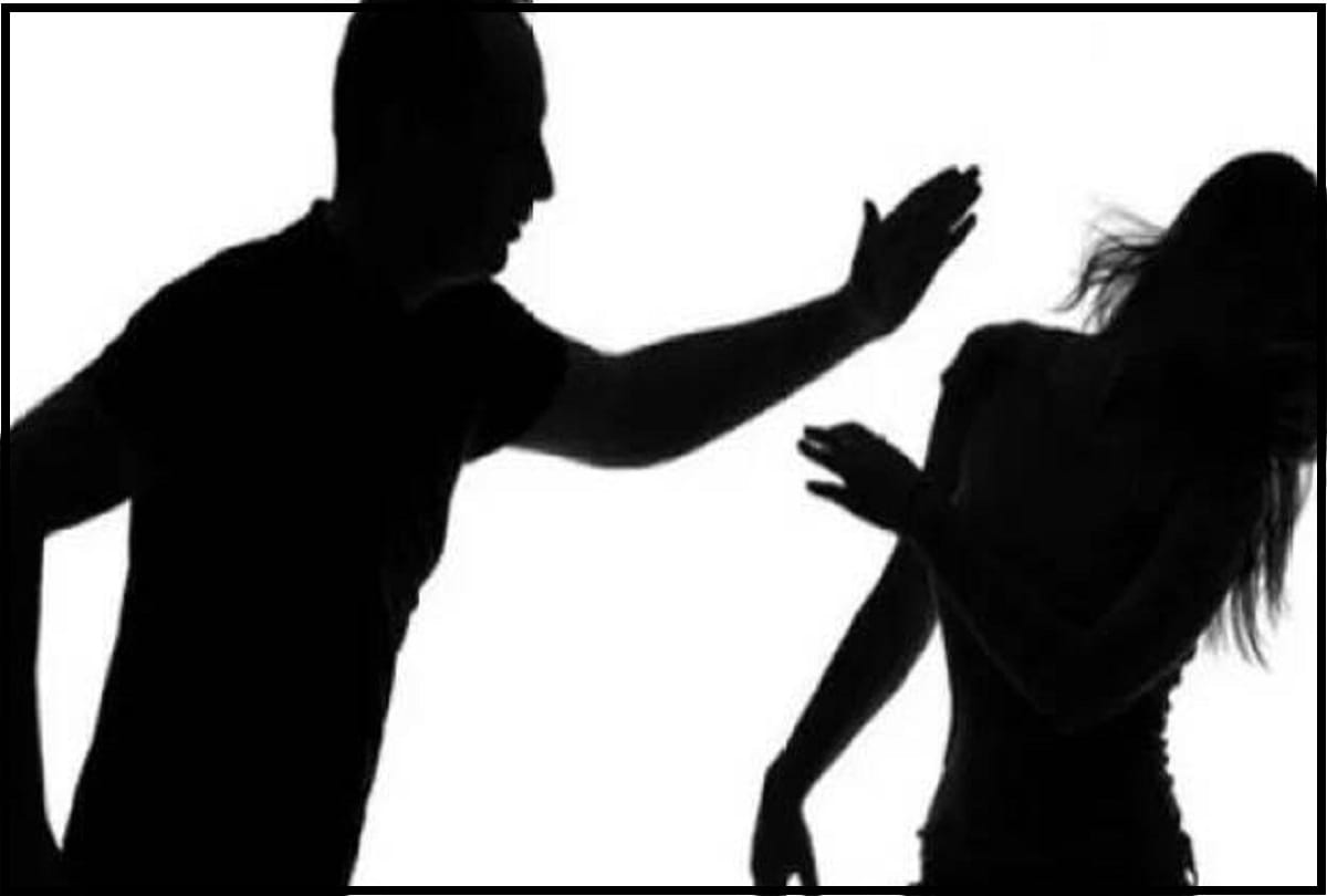 man slapped a girl on mirabai marg in Lucknow.
