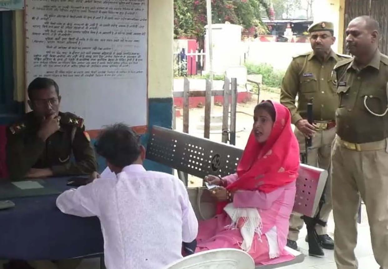 Accusation of indecency on railway employees in mahoba
