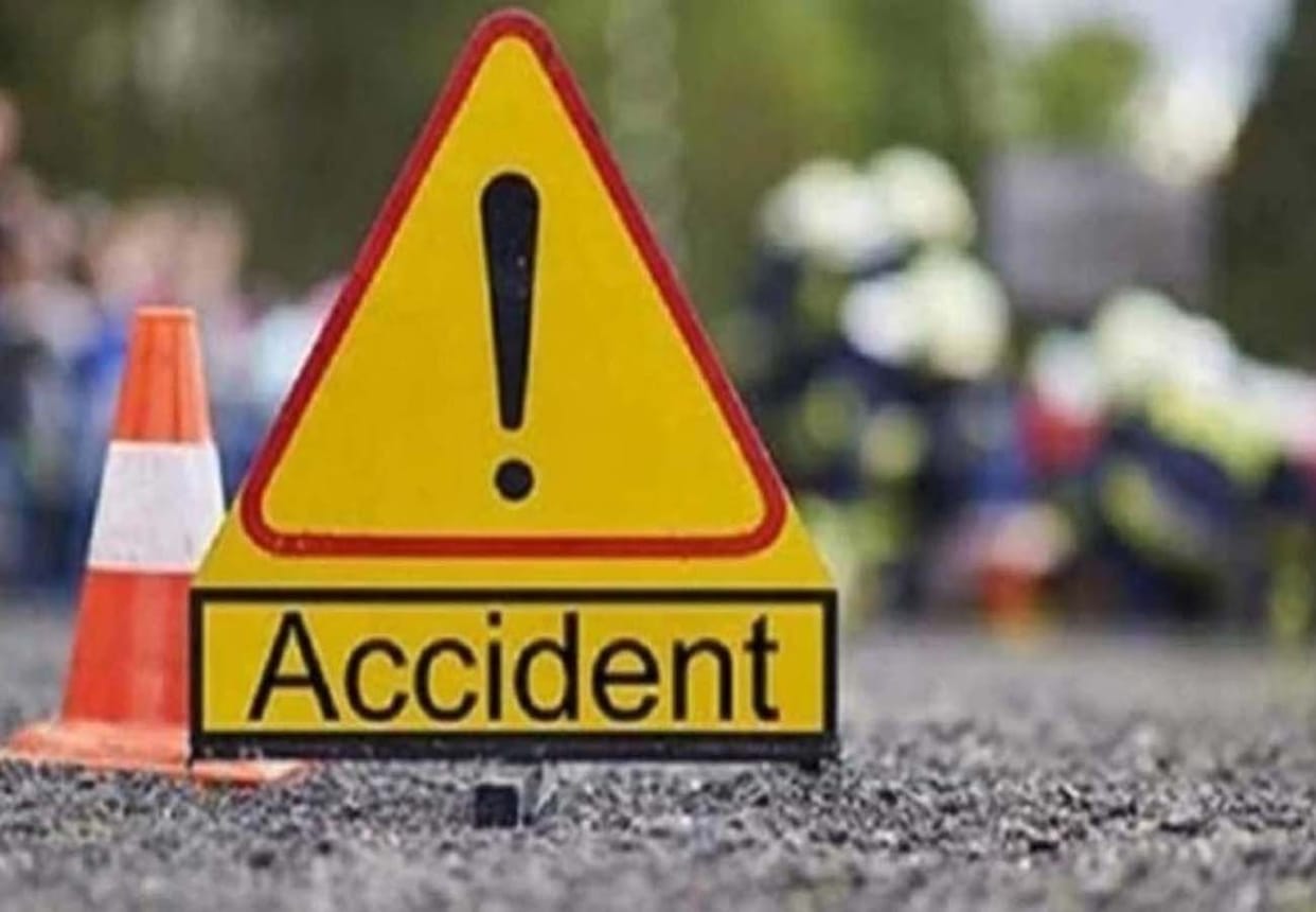 Head constable died in a road accident in fatehpur
