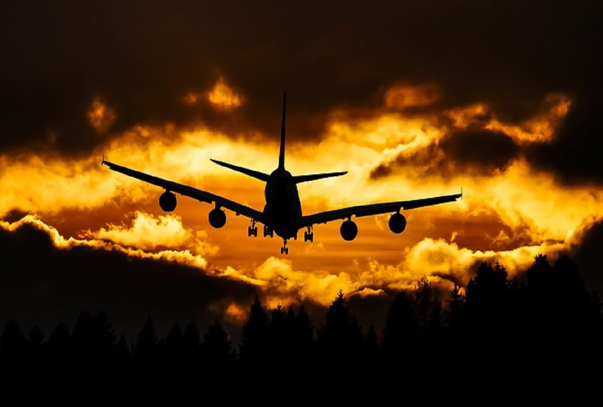 know about missing aircraft of egypt airlines which disappeared mysteriously in 2016
