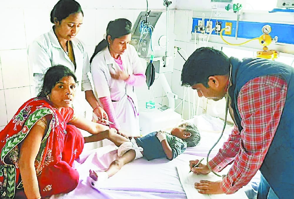 Women pimp in Bahraich medical college.