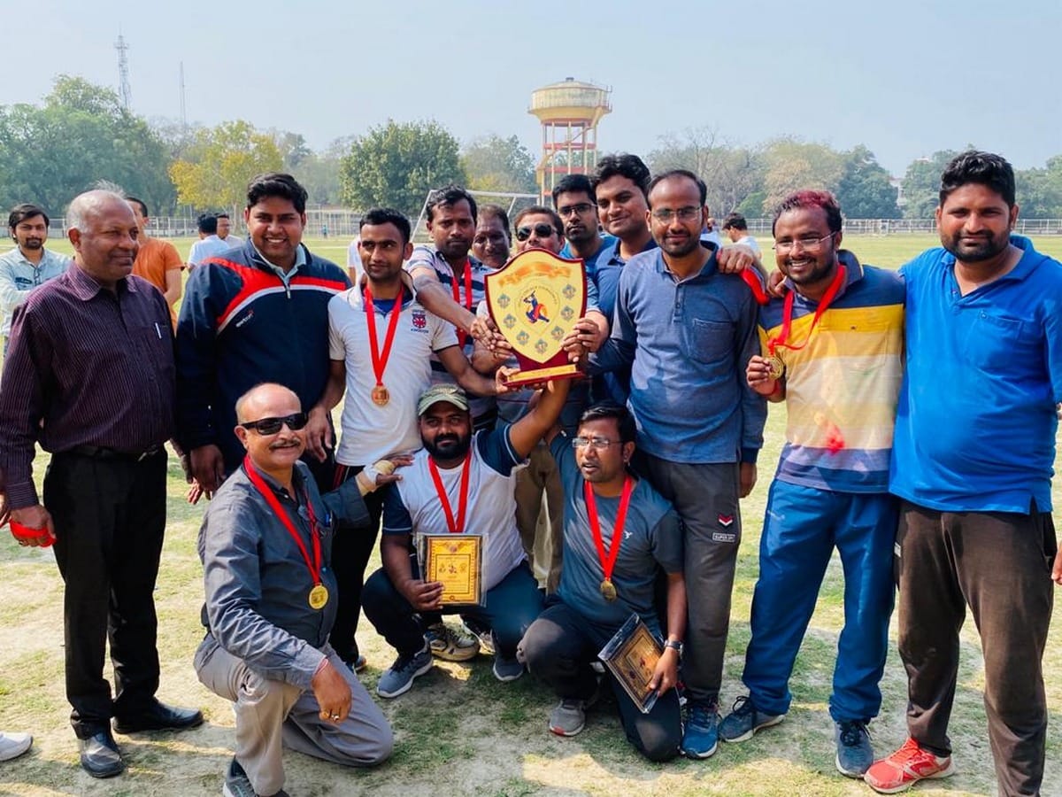 Director Office and Geophysics team match bhu varanasi