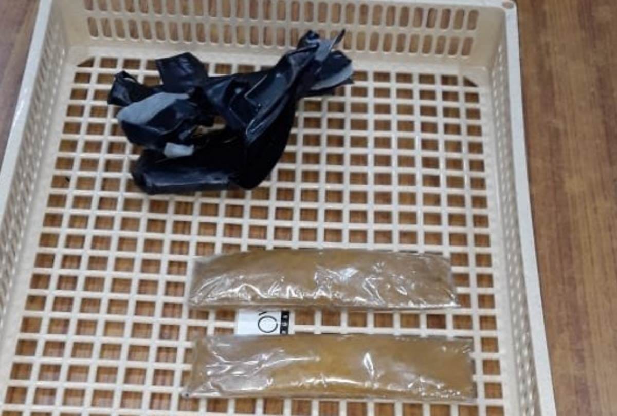passenger caught with gold at amaui airport