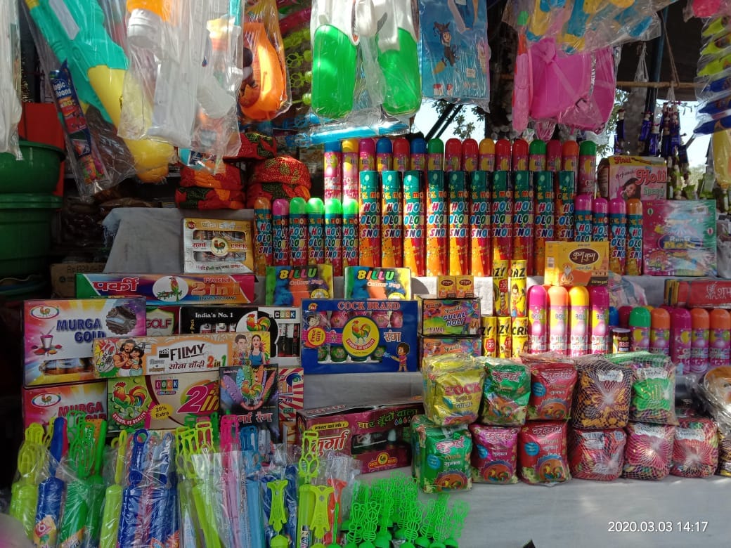Herbal colors and fragrant gulal demand in markets