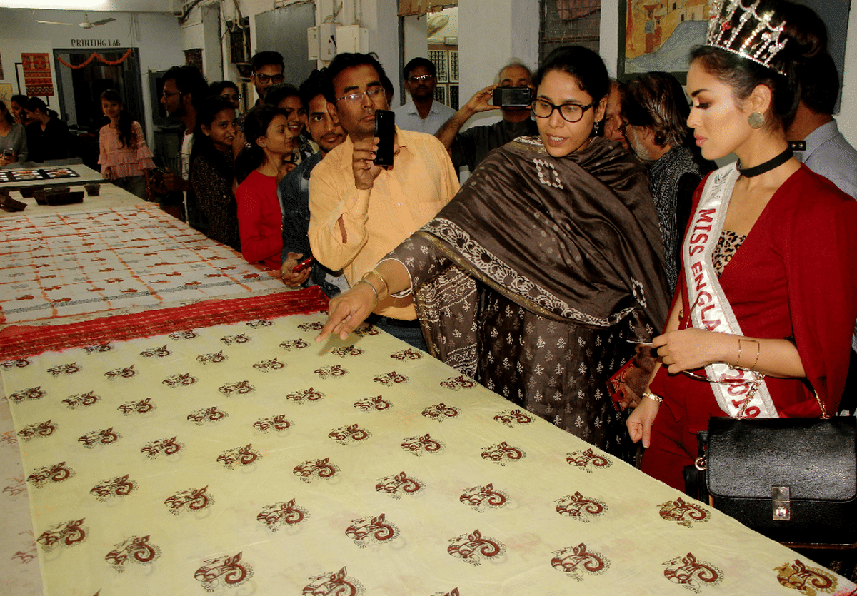 Miss England 2019 Dr. Bhasha Mukherjee visit in bhu varanasi