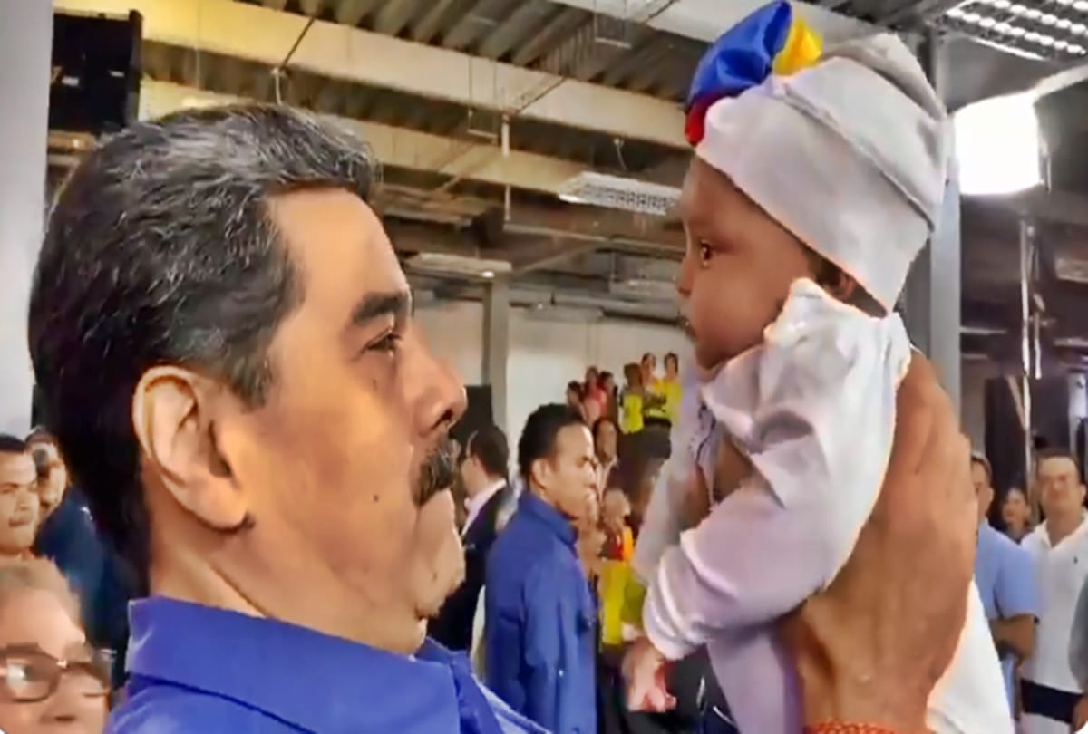 Venezuela President Nicolas Maduro appeals to women to birth six children