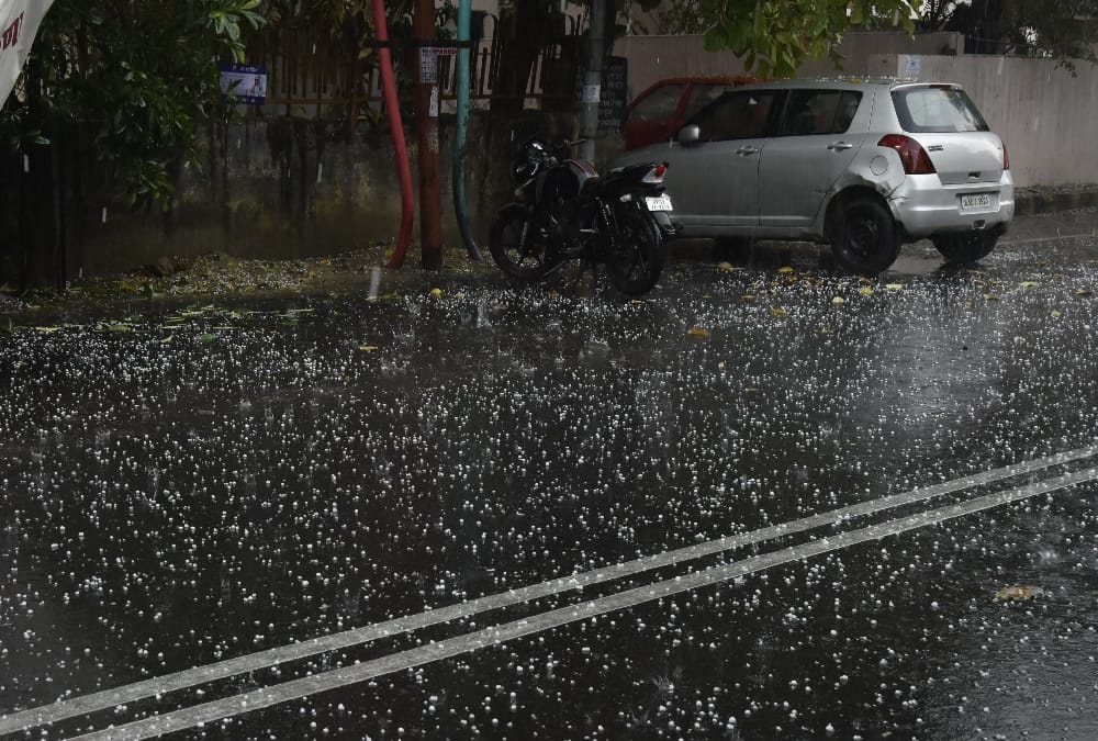 Rain and weather changes in Lucknow and near by areas.