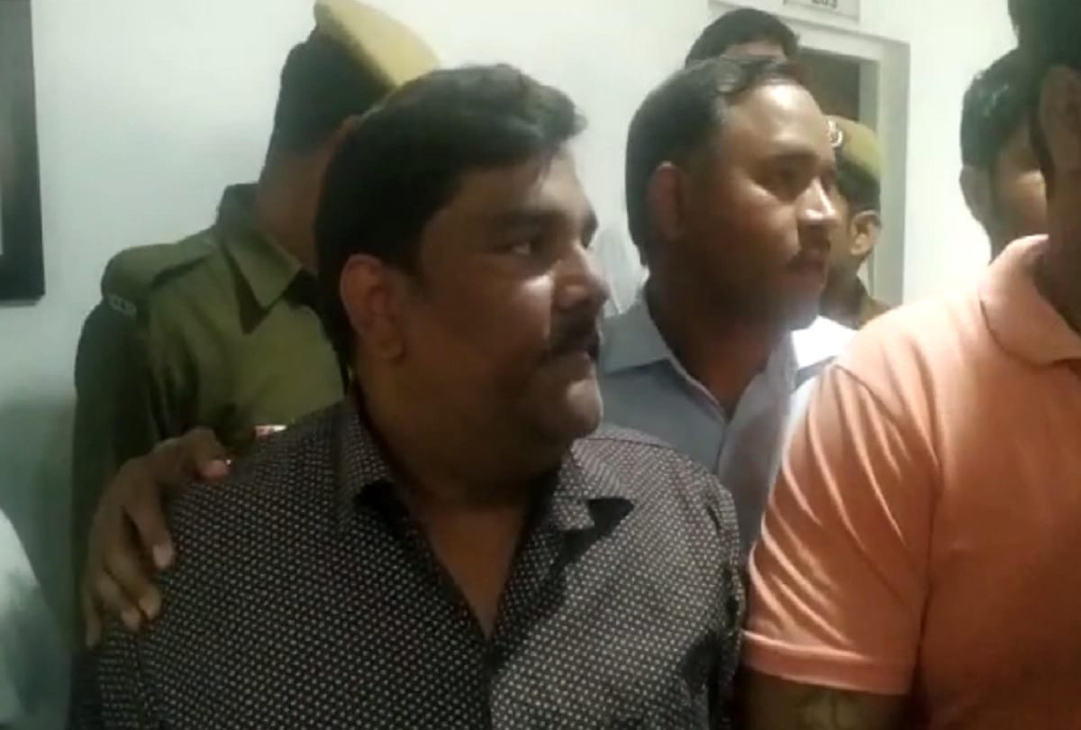 delhi Police arrested Tahir Hussain on based of film Gangajal